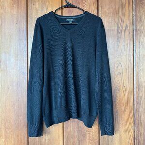 Banana Republic Black V-Neck Luxury Knit Sweater | Mens Size L